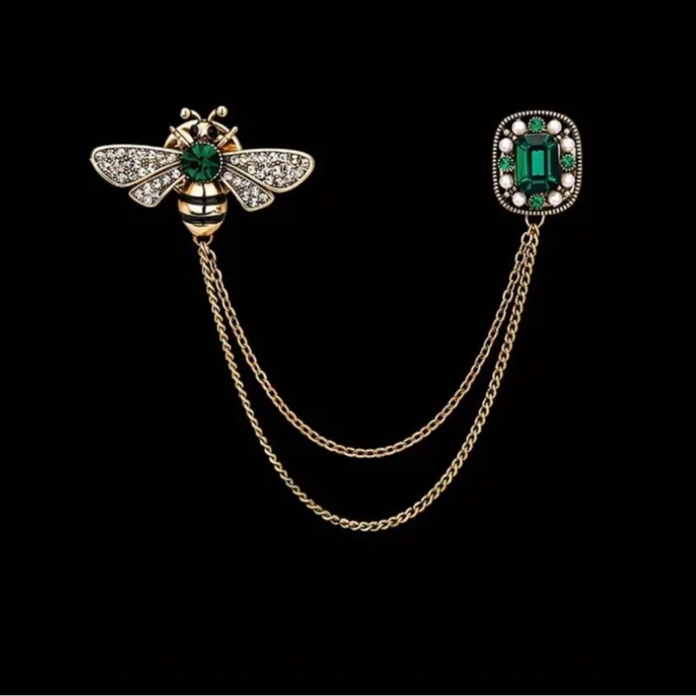 NWOT Brooch